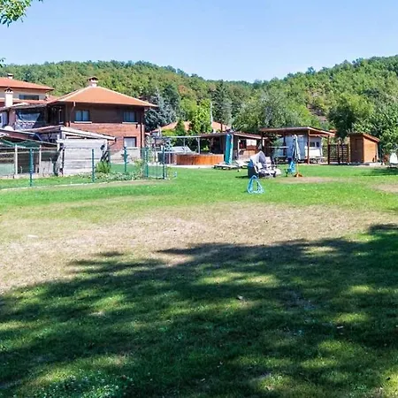 Casa vacanze зеленият двор