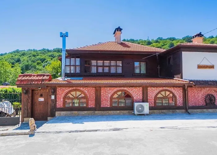 Dom wakacyjny зеленият двор *