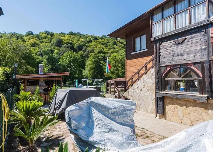 зеленият двор